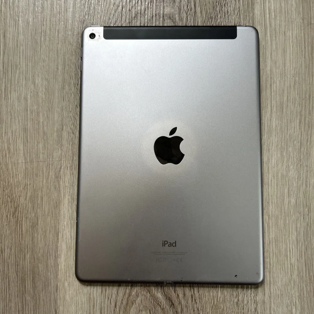 Apple iPad Air 2nd Gen A1567 9.7
